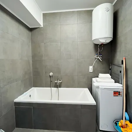 Apartment Domovik валенберга 3а3